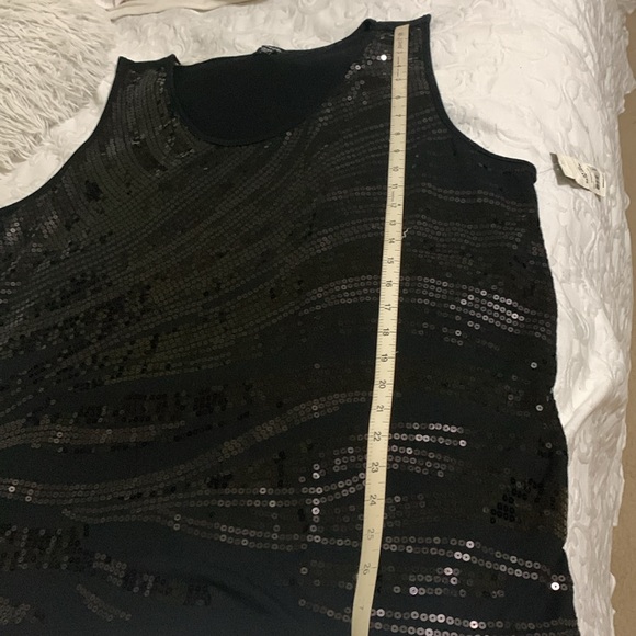 George Black sequence top. - Picture 8 of 9